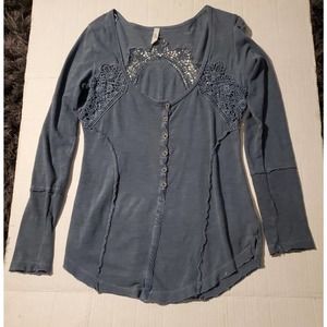 Free People 6P Long Sleeve Exposed Seam Crocheted Button Down Blue Top